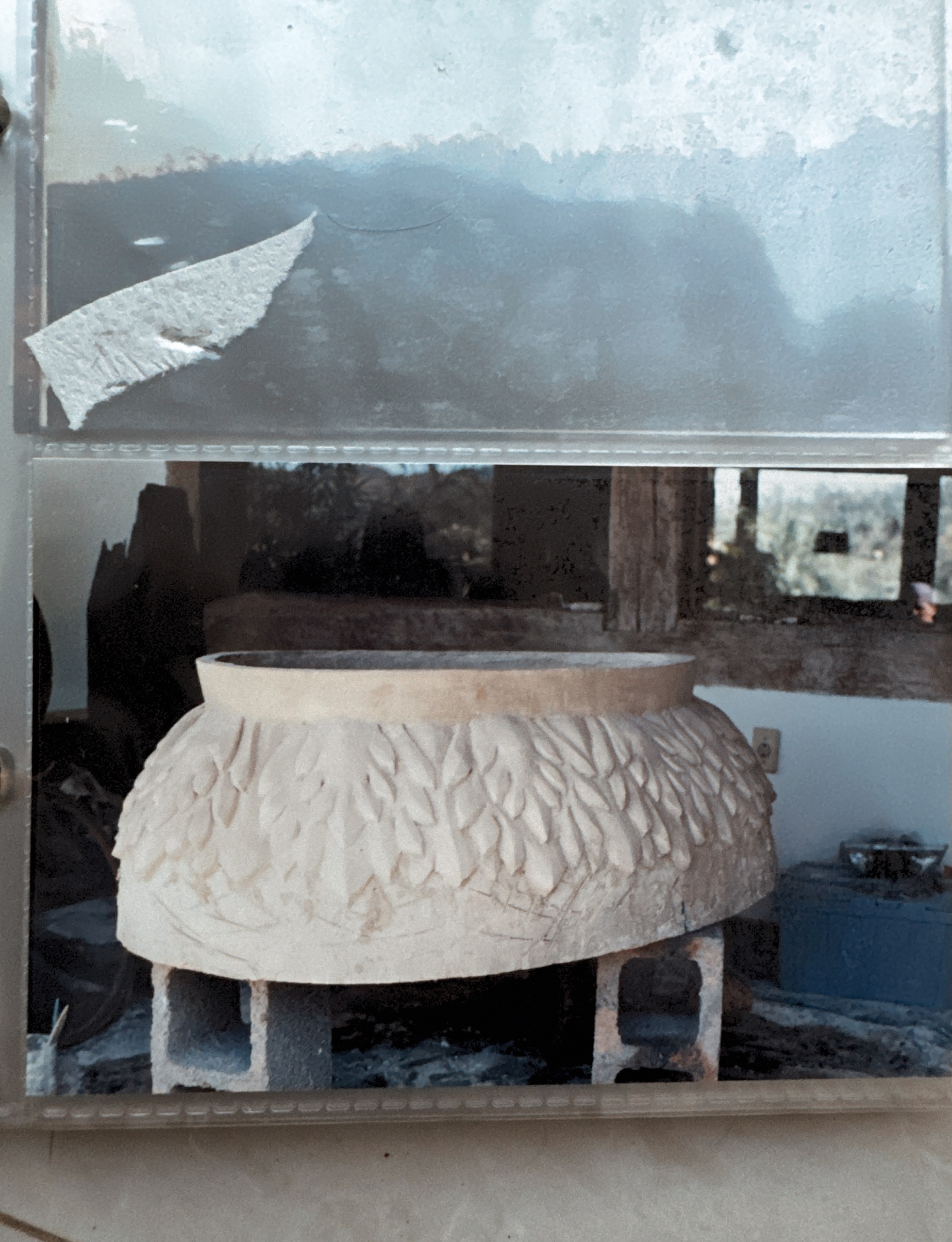 Chagdud Rinpoche moldando a Estátua de Guru Rinpoche